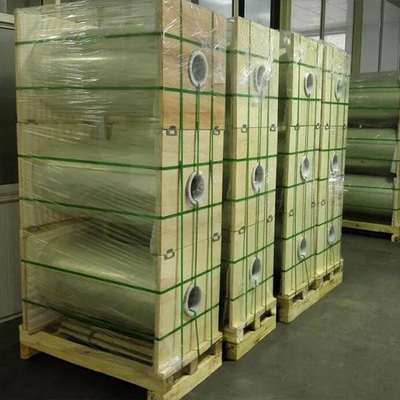 Performance di blocco UV eccellente Pellicole riducenti per animali bianchi per manicotti di bottiglie di bevande
