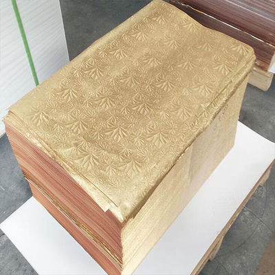 250GSM Art Craft Paperboard 50*70 Cm Mirror Paper Board Spessore e dimensione personalizzati Carta metallica laminata argento / oro