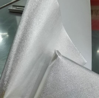 Rollo di carta di foglio di alluminio lamellato colorato in rilievo per imballaggi di cioccolato