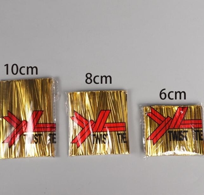 Filati di oro e argento di metallo colorato, pane, torte, giocattoli, imballaggi di prodotti agricoli