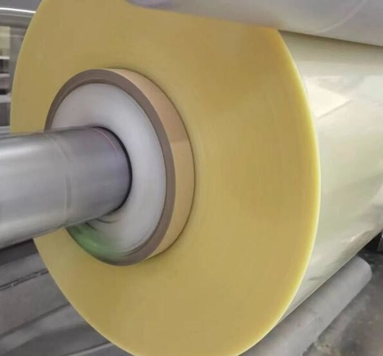 Rollo di pellicola contraente in PVC per il calore Etichette Avvolgimento Proteine Polvere Bottiglie Succo Acqua Bottine Bevande di vetro