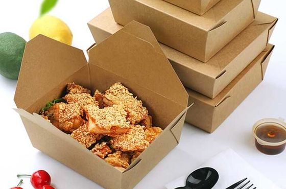 Alimenti a rapida preparazione gialli e scatola di pranzo asportabile di carta kraft di imballaggio per alimenti